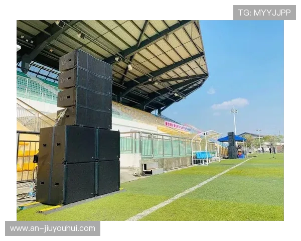 探究足球赛事转播中的声音设计与观众情绪共振机制 探究足球赛事转播中的声音设计与观众情绪共振机制